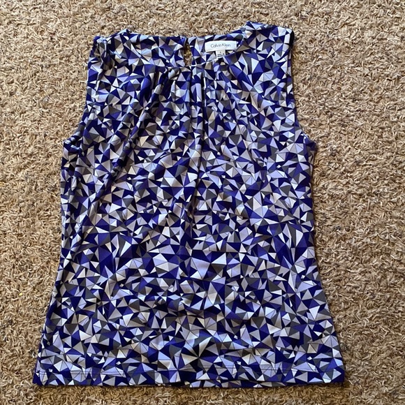 +Woman’s tank top - Picture 1 of 4